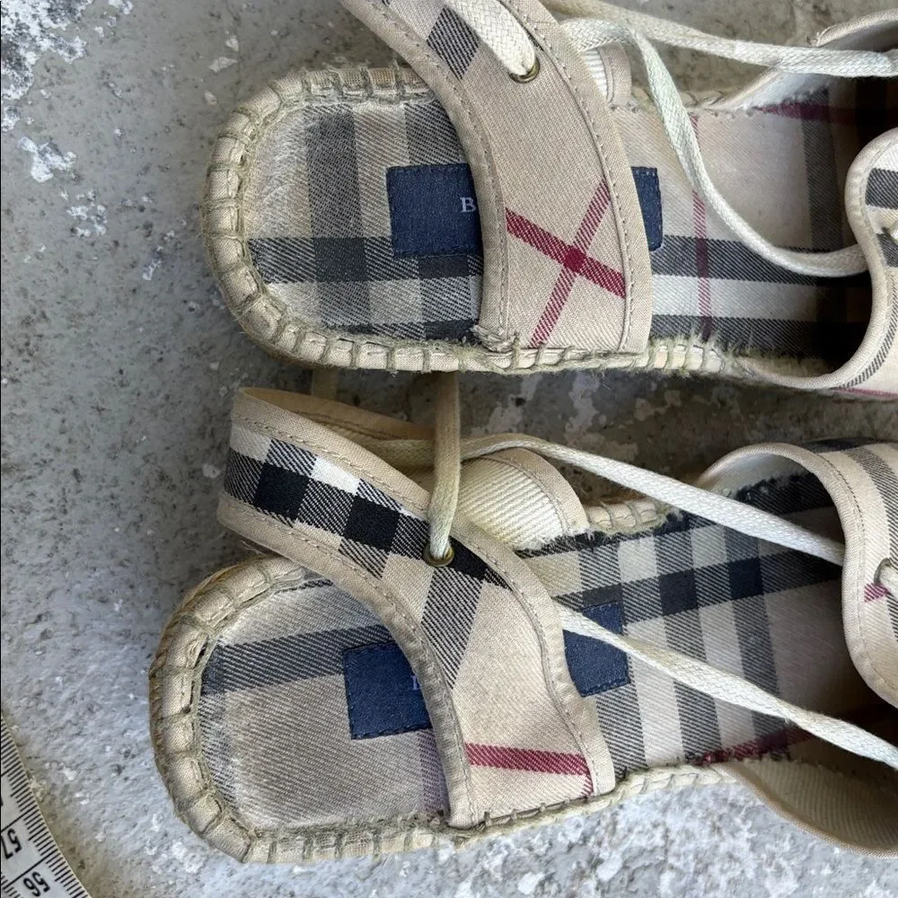 Burberry nova check canvas wedge espadrilles - Picture 9 of 9